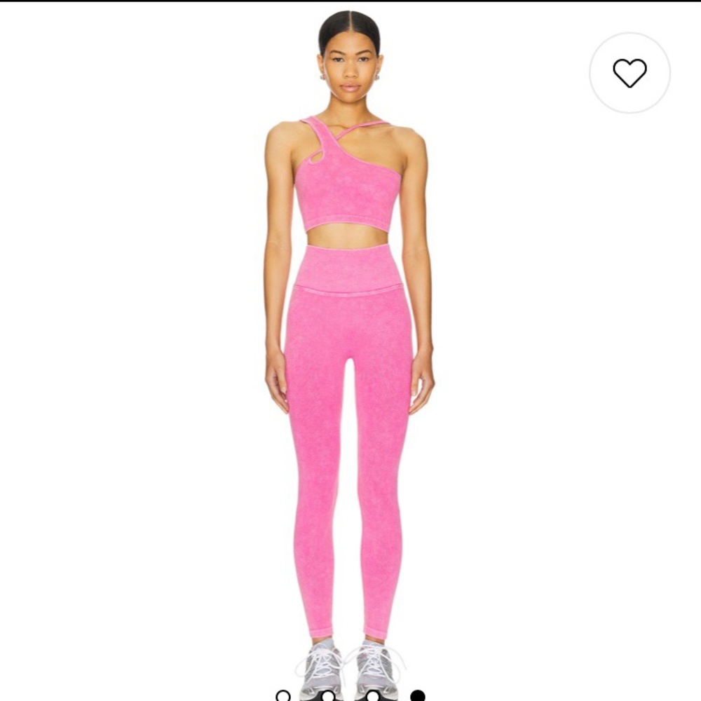 Spiritual Gangster NWT legging and crop top matching set pink size M/L